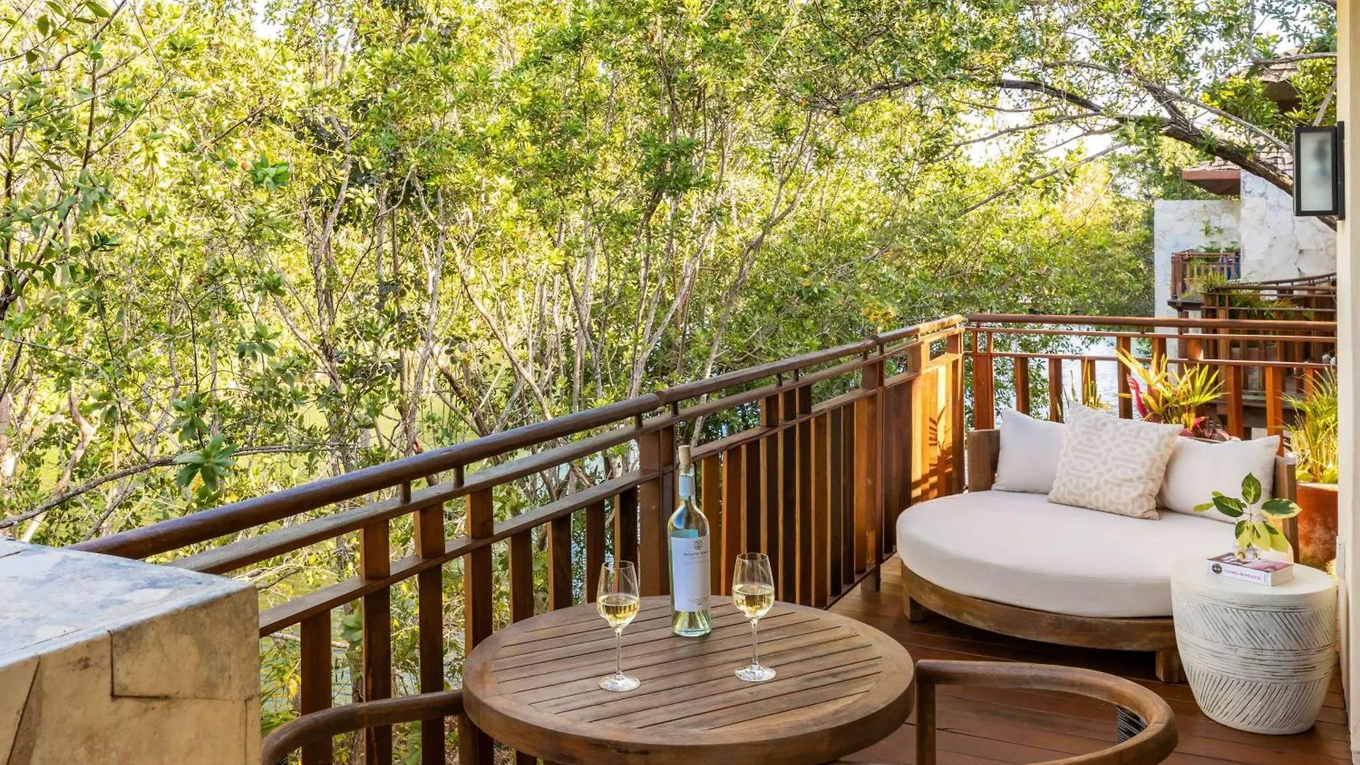 Курортный комплекс Fairmont Mayakoba Лафите
